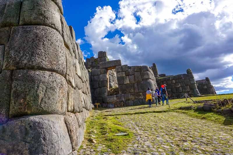 sacsayhuaman