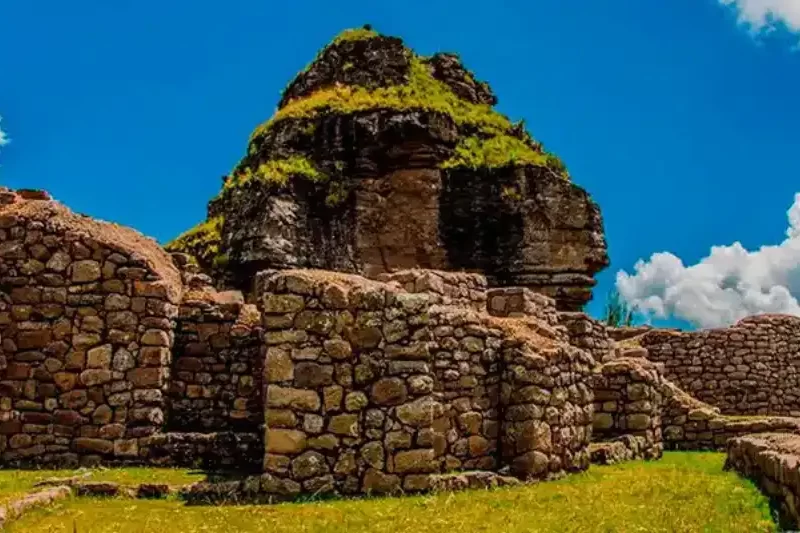 Full Day Waqrapukara Cusco