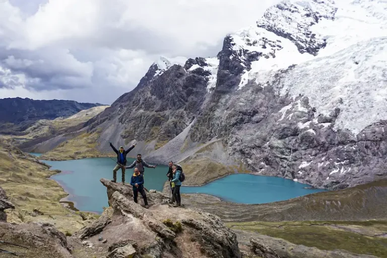 The Ausangate 7 Lakes Hike
