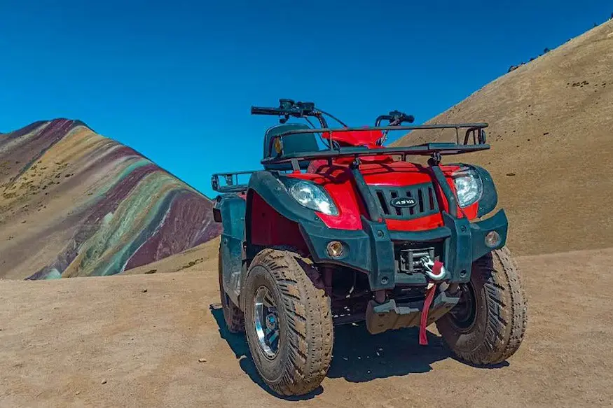 Montaña de Colores en Cuatrimoto